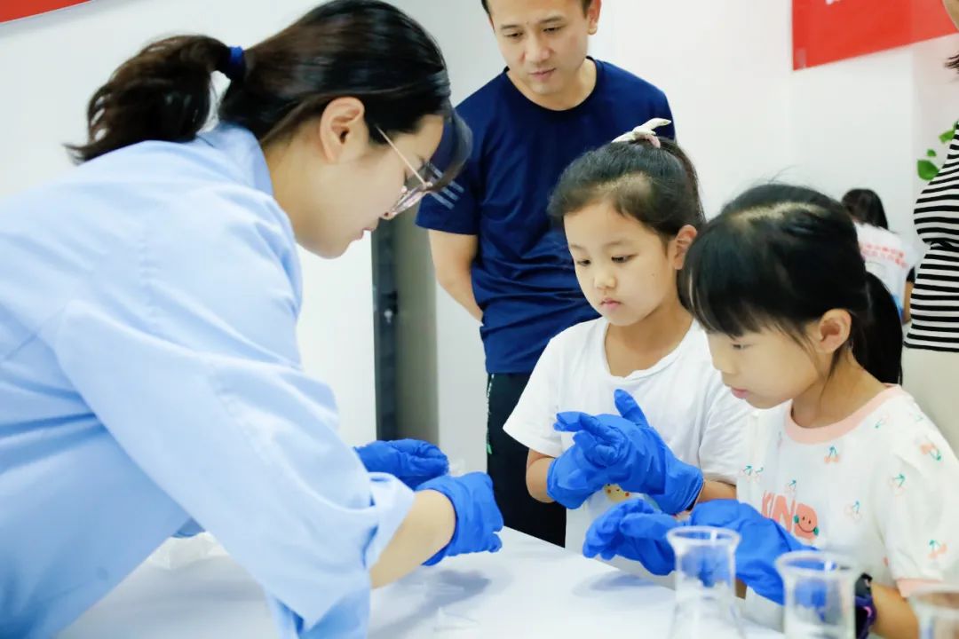 喜报 | 再获荣誉！AG一飞冲天质检被认定为陕西省科普教育基地！